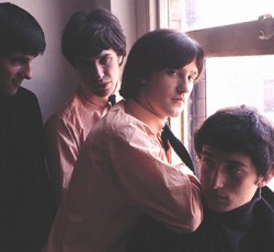 Έχει παίξει τελικά ο Jimmy Page στο "You Really Got Me" των Kinks ή όχι; 