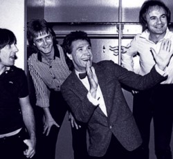 Πόσο αγαπά ο David Bowie τους Kinks; 