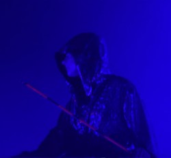 Δείτε το live performance video του "Raging Lung" των The Knife 