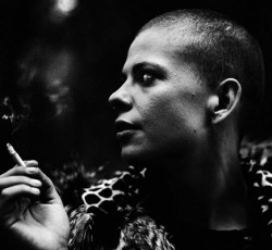 H Sharon Kovacs τον Απρίλιο στην Ελλάδα για τέσσερις εμφανίσεις 