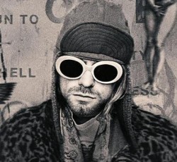 Δωδεκάλεπτο και ακουστικό το ακυκλοφόρητο τραγούδι του Kurt Cobain 