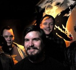Erlend Hjelvik (Kvelertak): «Αν η μουσική είναι καλή, παραμένει καλή, ανεξαρτήτως της γλώσσας που τραγουδιέται»