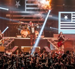 Mήνυση στην Live Nation για τραυματισμό σε συναυλία 