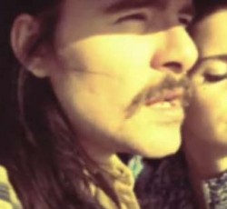 H Lana Del Rey διασκευάζει το "Summer Wine" με το αγόρι της