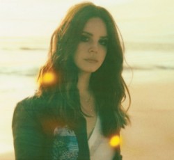 Στον αέρα βρέθηκε το "Ultraviolence" της Lana Del Rey