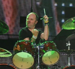 Ο Lars Ulrich των Metallica το ...γυρνάει στο τρομπόνι