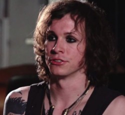 Σε streaming ο πρώτος δίσκος των Against Me! μετά την αλλαγή φύλου του τραγουδιστή 