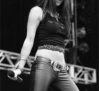 Ο Steve Harris συμμετέχει στο album της ...Harris 