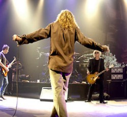 Οι Led Zeppelin δημοσιοποίησαν αινιγματικό βίντεο σχετικά με το επερχόμενο DVD τους 