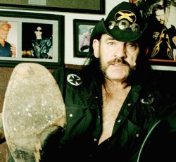 H Sunset Strip αποχαιρετά τον Lemmy 