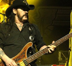 Lemmy: «Το καλό rock 'n' roll πάντα τσαντίζει τους γονείς» 