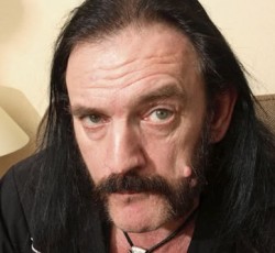 Οι γιατροί συνέστησαν στον Lemmy να παρατήσει τη μουσική 