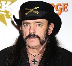 Προσωπικός δίσκος με σημαντικούς συμμετέχοντες το επόμενο βήμα για τον Lemmy 