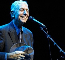 Διαθέσιμη σε box set ολόκληρη η δισκογραφία του Leonard Cohen 