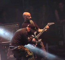 Anthrax και Limp Bizkit ενώνουν τις δυνάμεις τους επί σκηνής (video) 