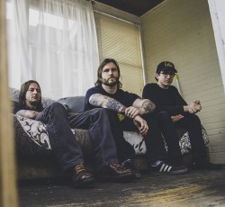 Αποκλειστικό: Ακούστε ολόκληρο το νέο album των The Lion's Daughter