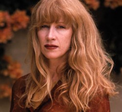 Tέλος Ιουνίου οι συναυλίες της Loreena McKennitt (;) 