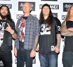 Αποχώρησε από τους Machine Head ο μπασίστας Adam Duce 