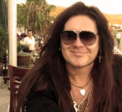 Εξώφυλλο και track-listing για τον καινούριο δίσκο του Yngwie Malmsteen 