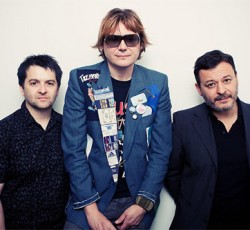 Οι Manic Street Preachers κινούνται νομικά εναντίον ακροδεξιάς οργάνωσης 
