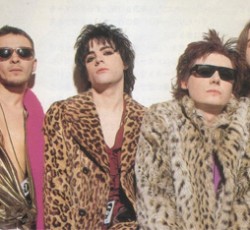 Οι Manic Street Preachers γιορτάζουν την 20η επέτειο του ντεμπούτου τους, "Generation Terrorists" 