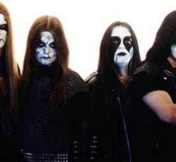 Οι Marduk «εκσφενδονίζουν»… οπαδό από την σκηνή 