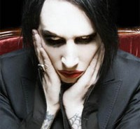 Ο Marilyn Manson απαιτεί τα εύσημα για δολοφονίες που γίνονται στο όνομά του 