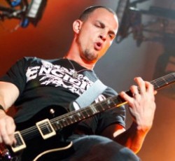Την άνοιξη έρχεται η πρώτη solo κυκλοφορία του Mark Tremonti (Creed / Alter Bridge)