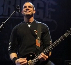 Ο Mark Tremonti (Alter Bridge) παρουσιάζει τη solo μπάντα του