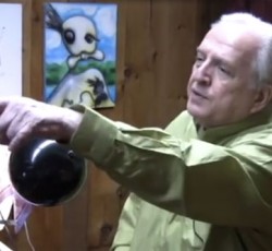 Έφυγε από τη ζωή ο ιδρυτής της Red Star Records, Marty Thau 