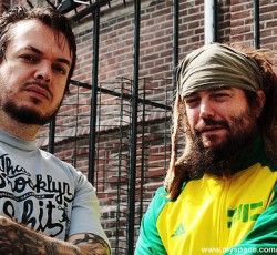 Metal εκδοχή των White Stripes από τους αδελφούς Cavalera 