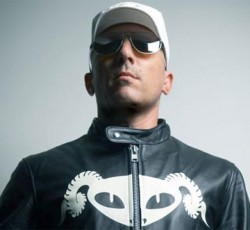 Αξέχαστα πεντηκοστά γενέθλια σχεδιάζει ο Maynard James Keenan (Tool)