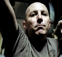 Ο Maynard James Keenan των Tool ασχολείται ξανά με την πάλη