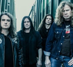 Το δαχτυλίδι των Megadeth δώρο στους VIP οπαδούς της μπάντας 