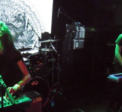 Διαθέσιμο για streaming το "Arsenikon (Faded In Dischord)" των Menace Ruine 