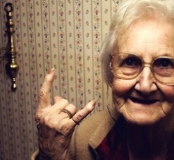 Οι γιαγιάδες έσωσαν το metal στην Ανατολική Γερμανία (;) 