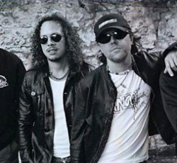 Περιοδεία στα πρότυπα του "The Wall" από τους Metallica 