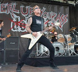 Οι Metallica υπό άλλη ονομασία παίζουν κρυφά ολόκληρο το "Kill 'Em All" 