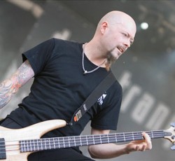 Χήρεψε η θέση του μπασίστα στους Dark Tranquility 