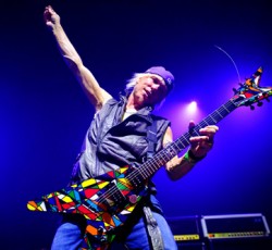 Στον αέρα ο νέος δίσκος του Michael Schenker εξαιτίας διάρρηξης 