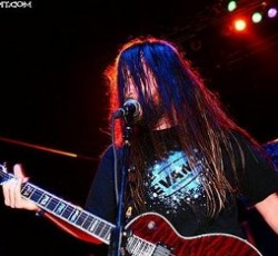 Νέα δουλειά ετοιμάζει ο κιθαρίστας των The Red Chord 