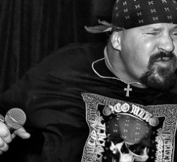 Εξαγριώθηκε ο Mike Muir των Suicidal Tendencies με οπαδό της μπάντας