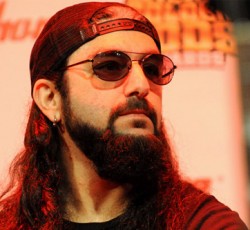 Έτοιμος να επιστρέψει στους Dream Theater είναι ο Mike Portnoy 
