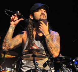 Mike Portnoy: «Είμαι ο Dave Grohl του prog» 