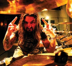 Ο Mike Portnoy μιλάει για τους Avenged Sevenfold και την περιοδεία με τους Iron Maiden  