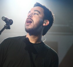 Κόντρα των Chvrches με τους Linkin Park 