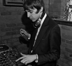 Τον Ιούνιο η δισκογραφική επιστροφή του Miles Kane 