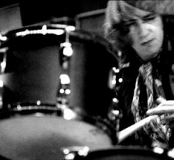 «Έφυγε» ο drummer των Jimi Hendrix Experience, Mitch Mitchell... 