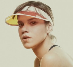 Η Monika διαθέτει το πρώτο κομμάτι του νέου της δίσκου 