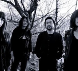 Συναυλία των Mono με συνοδεία ορχήστρας 